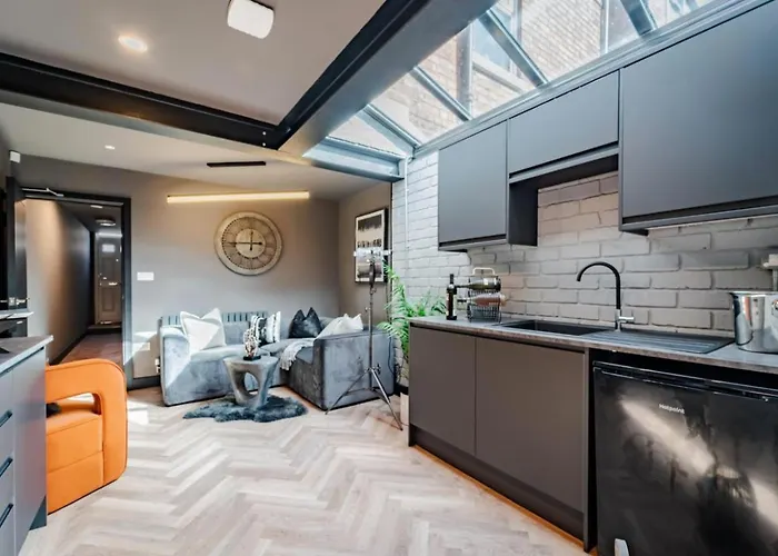 Bramble Studios - Luxury 1-Bed Serviced Suites